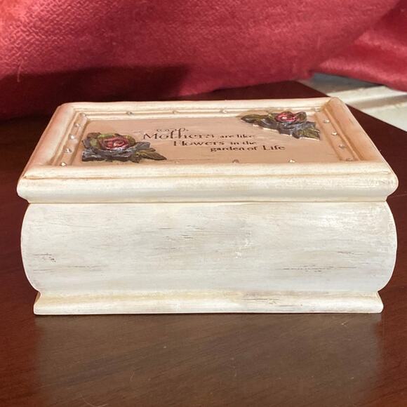 Sankyo Musical Jewelry Box Plays Wind Beneath my Wings Mother's Day Gift Mom GUC - Picture 6 of 12